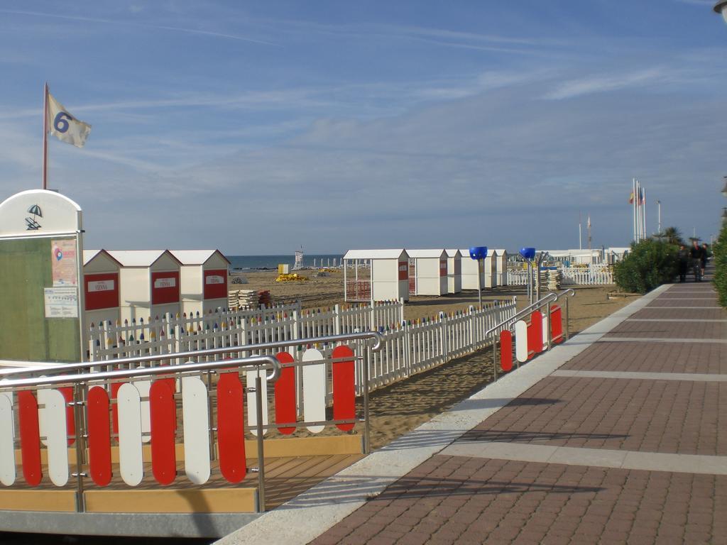 Hotel Marietta Caorle Exterior foto